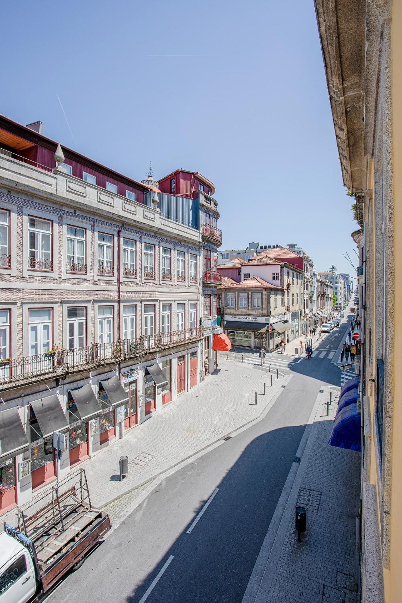 Liiiving In Porto - Aliados Stone Apartment Exteriör bild