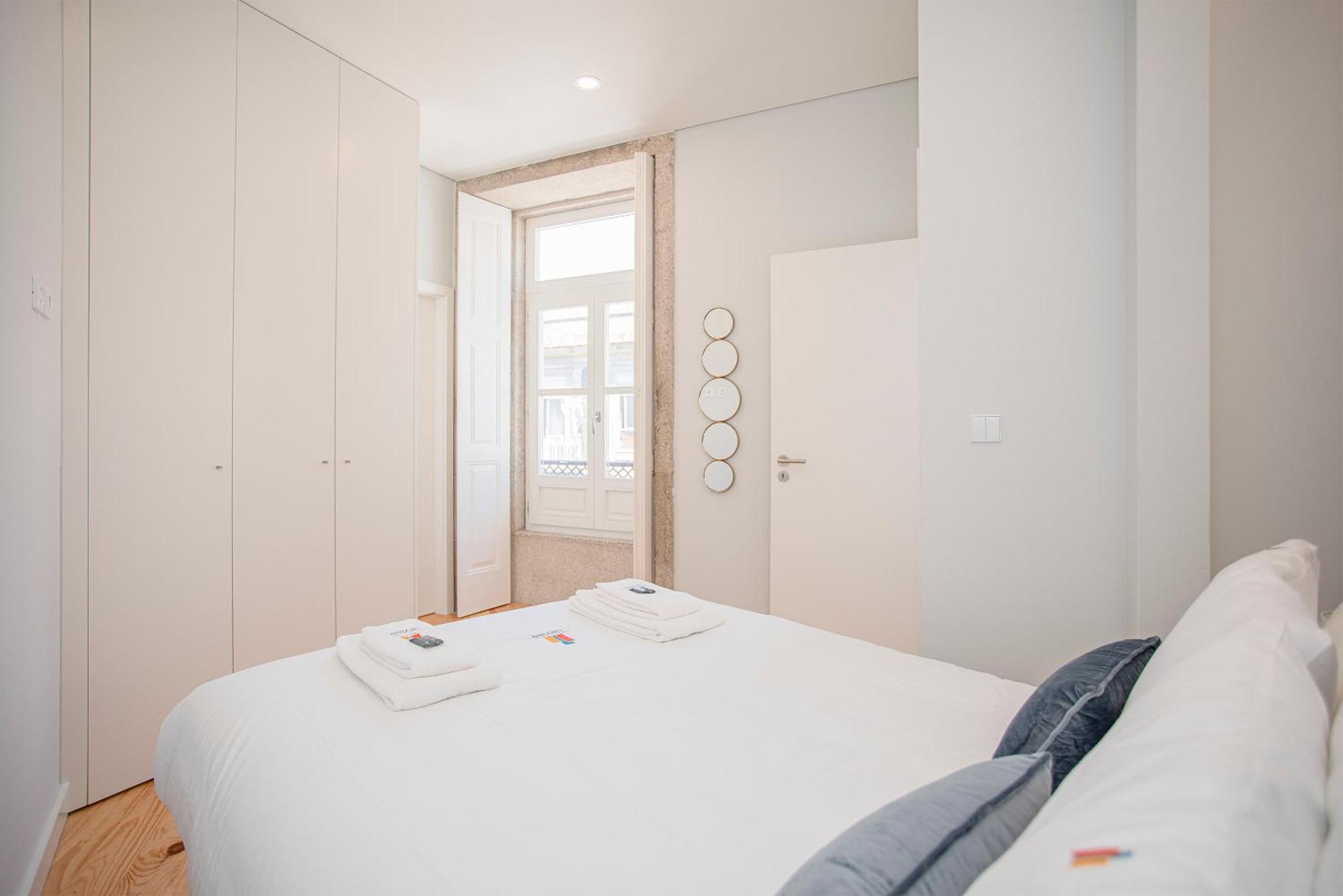 Liiiving In Porto - Aliados Stone Apartment Exteriör bild