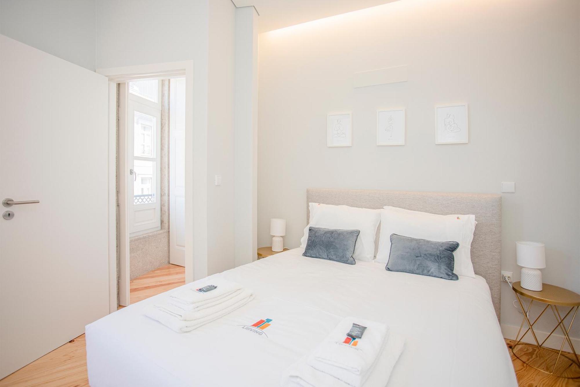 Liiiving In Porto - Aliados Stone Apartment Exteriör bild