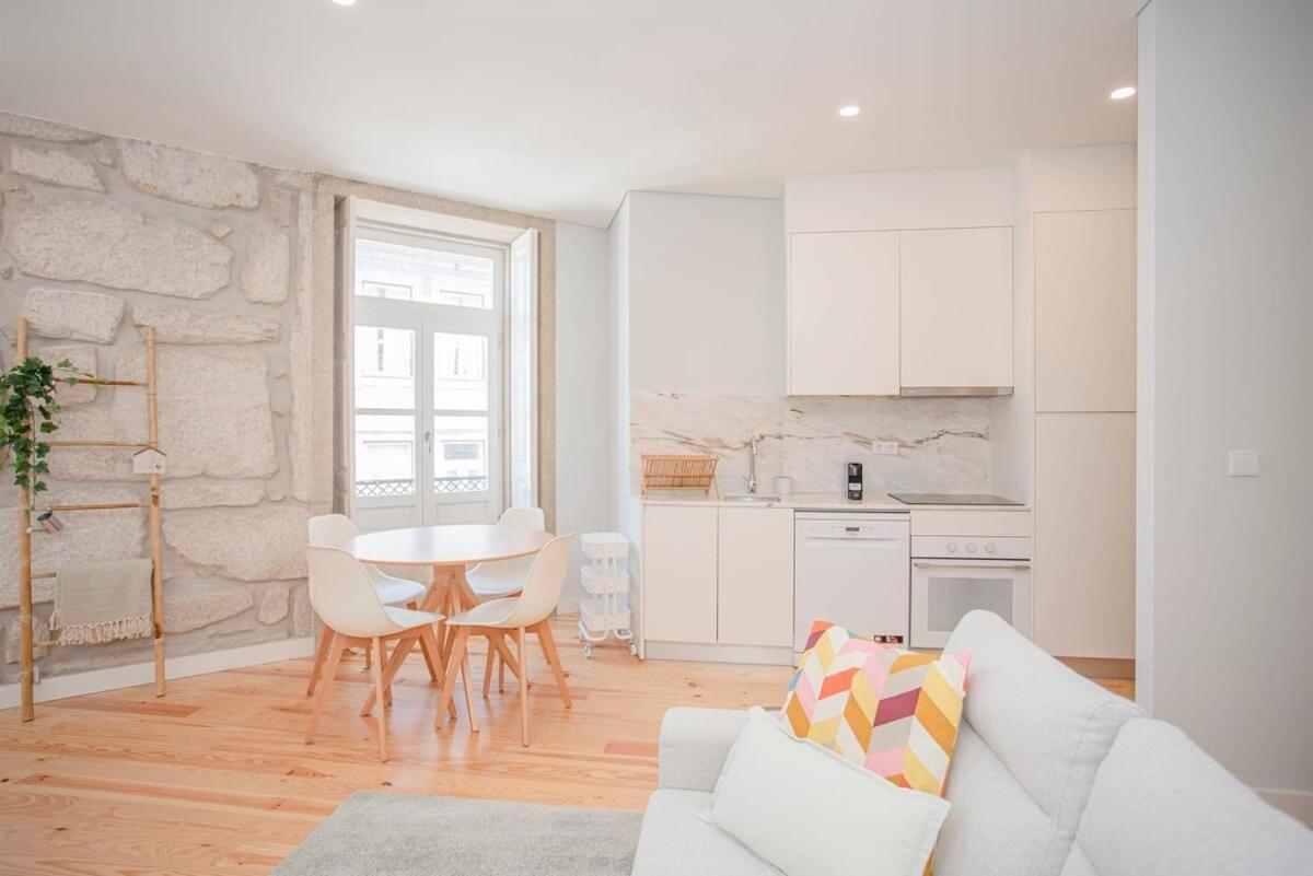 Liiiving In Porto - Aliados Stone Apartment Exteriör bild